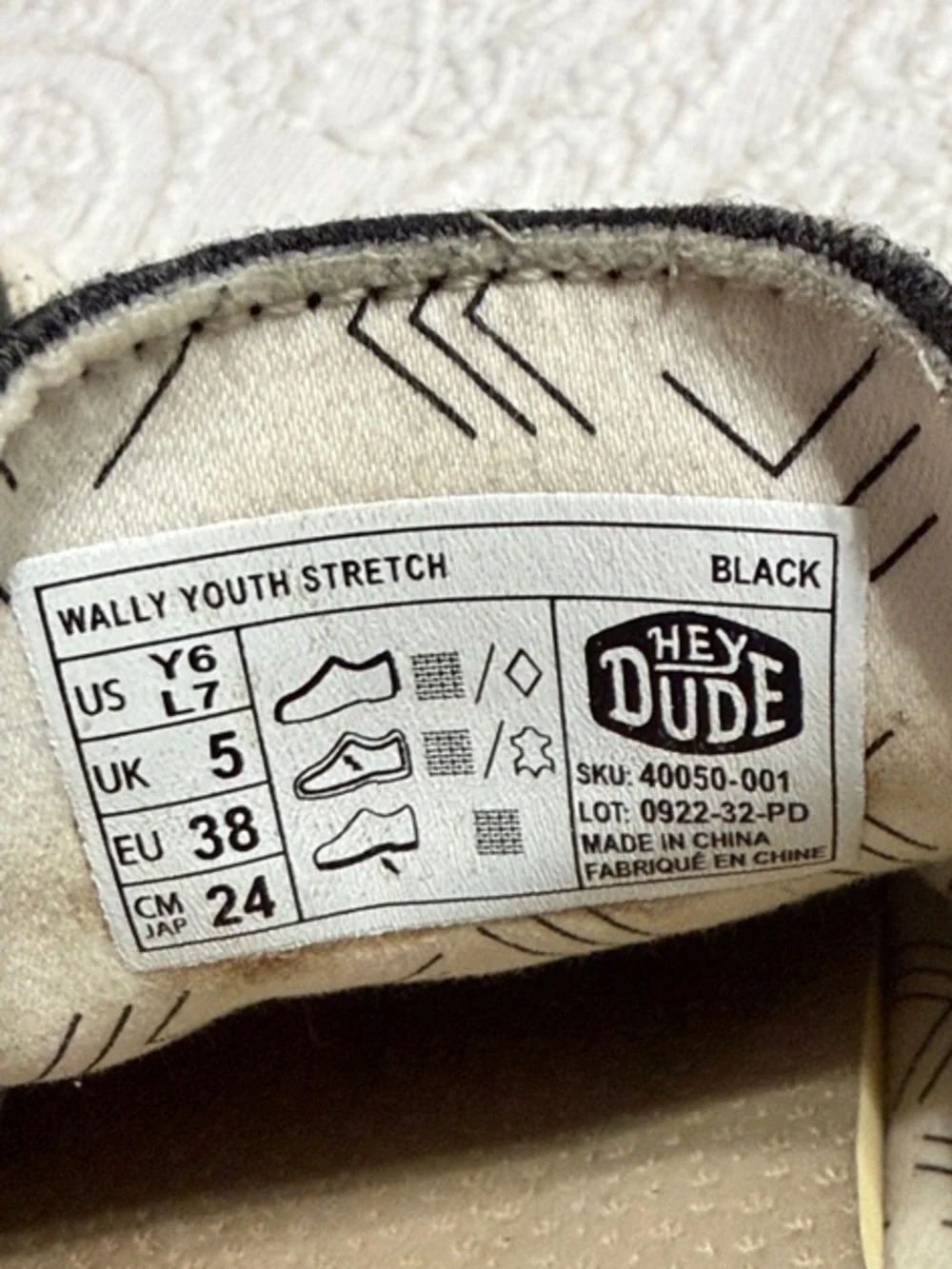 Hey Dude Kids Size 6Y Wally Youth Stretch Black Canvas Slip-On Shoes